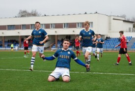 01.{ipmonth0}.2023 Mogilno
Pogoń Mogilno 2:2 (1:0) Chemik Bydgoszcz
IV liga, sezon 2022/2023, 21 kolejka
N/z Adam Kozłowski, Wiktor Mrówczyński, Marcin Kaliski
Foto: Grzegorz Gebala (www.pogonmogilno.pl)