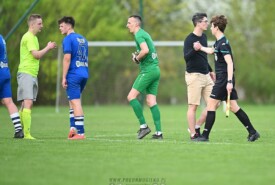 07.04.2024 DąbrówkaA-klasa, 16 kolejka Pogoń II Mogilno 3:2 Czarni Wierzchosławice Foto: Grzegorz Gębala