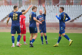09.11.2024 Bydgoszcz IV liga16 kolejka 2024/2025Polonia Bydgoszcz 1:7 Pogoń MogilnoFoto: Grzegorz Gębala