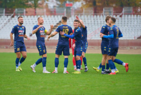 09.11.2024 Bydgoszcz IV liga16 kolejka 2024/2025Polonia Bydgoszcz 1:7 Pogoń MogilnoFoto: Grzegorz Gębala