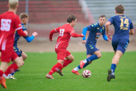 09.11.2024 Bydgoszcz IV liga16 kolejka 2024/2025Polonia Bydgoszcz 1:7 Pogoń MogilnoFoto: Grzegorz Gębala