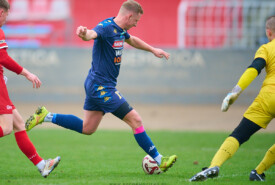 09.11.2024 Bydgoszcz IV liga16 kolejka 2024/2025Polonia Bydgoszcz 1:7 Pogoń MogilnoFoto: Grzegorz Gębala