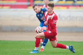09.11.2024 Bydgoszcz IV liga16 kolejka 2024/2025Polonia Bydgoszcz 1:7 Pogoń MogilnoFoto: Grzegorz Gębala
