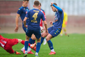09.11.2024 Bydgoszcz IV liga16 kolejka 2024/2025Polonia Bydgoszcz 1:7 Pogoń MogilnoFoto: Grzegorz Gębala