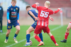 09.11.2024 Bydgoszcz IV liga16 kolejka 2024/2025Polonia Bydgoszcz 1:7 Pogoń MogilnoFoto: Grzegorz Gębala