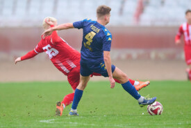 09.11.2024 Bydgoszcz IV liga16 kolejka 2024/2025Polonia Bydgoszcz 1:7 Pogoń MogilnoFoto: Grzegorz Gębala