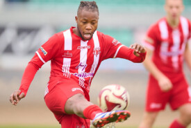 09.11.2024 Bydgoszcz IV liga16 kolejka 2024/2025Polonia Bydgoszcz 1:7 Pogoń MogilnoFoto: Grzegorz Gębala