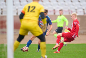 09.11.2024 Bydgoszcz IV liga16 kolejka 2024/2025Polonia Bydgoszcz 1:7 Pogoń MogilnoFoto: Grzegorz Gębala
