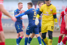 09.11.2024 Bydgoszcz IV liga16 kolejka 2024/2025Polonia Bydgoszcz 1:7 Pogoń MogilnoFoto: Grzegorz Gębala